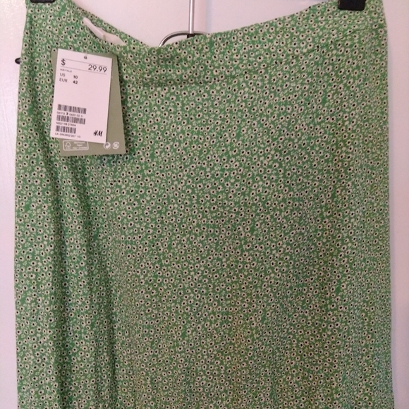 H&M green midi skirt small flower pattern US 10 - Picture 2 of 2